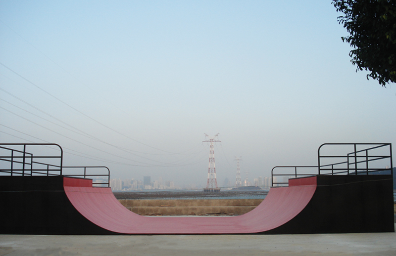 福建省廈門市海滄灣公園極限運(yùn)動(dòng)場(chǎng) （中型U形槽）
