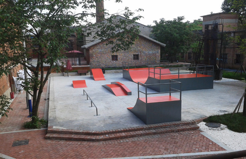 貴州省貴陽(yáng)市多彩貴州城極限運(yùn)動(dòng)場(chǎng)   　