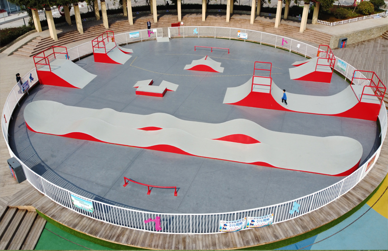 山東省日照市萬(wàn)平口景區(qū)極限運(yùn)動(dòng)場(chǎng)