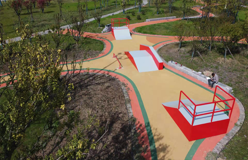 湖北省武漢市漢陽江灘公園極限運(yùn)動(dòng)場