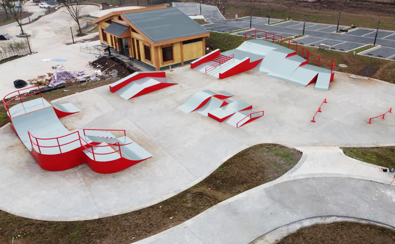 四川省宜賓市長寧淯江河公園極限運(yùn)動(dòng)場(chǎng)