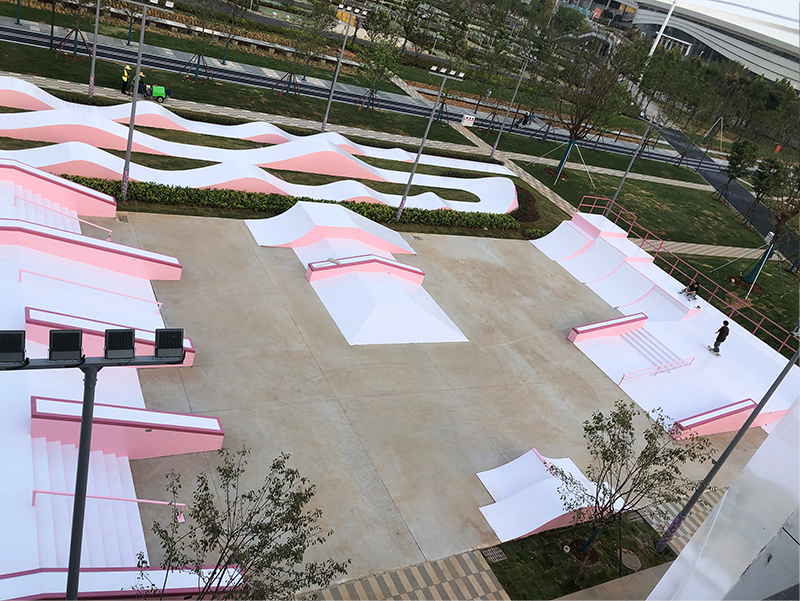 湖北省武漢市櫻花溪公園極限運(yùn)動(dòng)場(chǎng)（中級(jí)比賽區(qū)）